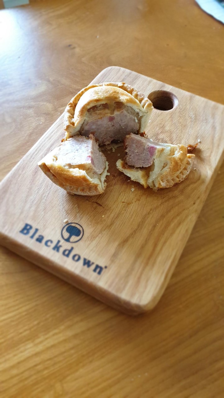 Pork, Pheasant & Caramelised Onion Small Pie 